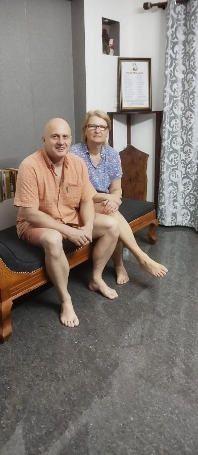 ホテル Bethel Residency Kochi エクステリア 写真