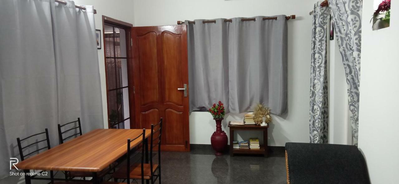 ホテル Bethel Residency Kochi エクステリア 写真